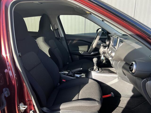 Nissan JUKE 1.0 DIG-T 114 Acenta Parkeersensoren | Camera | Navigatie | Carplay | 17 inch velgen