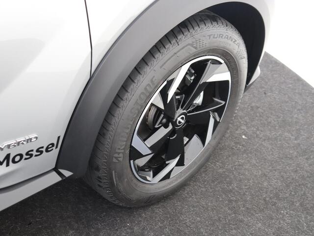 Nissan JUKE 1.6 Hybrid N-Connecta