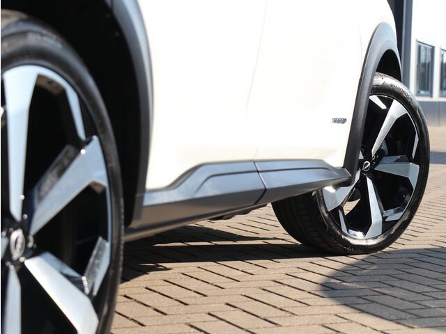 Nissan JUKE 1.6 Hybrid Tekna I Leder I Keyless I Navi I Dodehoekdetectie