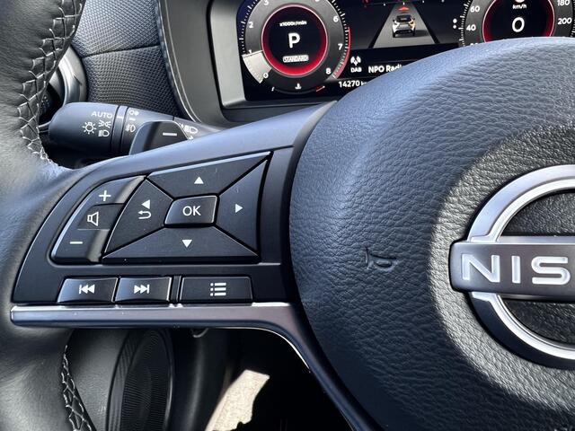 Nissan JUKE 1.0 DIG-T N-Connecta Automaat / Dealer onderhouden / Stuur-, stoel- en voorruitverwarming / Camera / Navigatie / Apple Carplay Android Auto / All Season banden 17"/