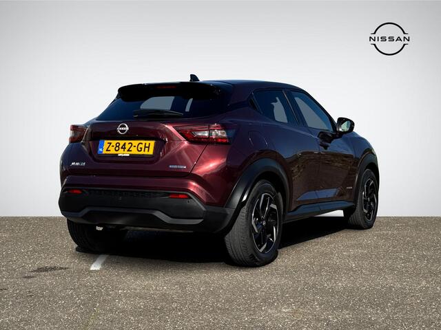 Nissan JUKE 1.6 Hybrid N-Connecta Parking Pack