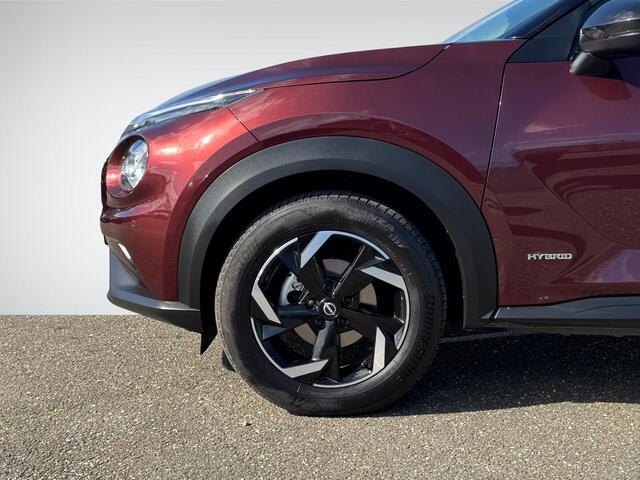 Nissan JUKE 1.6 Hybrid N-Connecta Parking Pack
