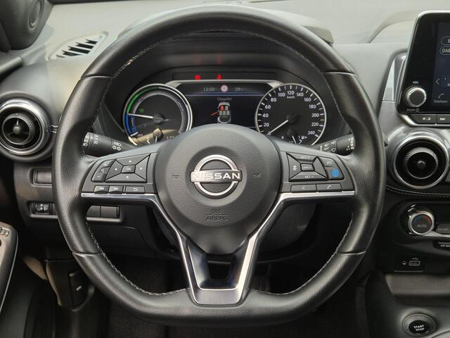 Nissan JUKE 1.6 Hybrid Tekna Automaat / Navigatie via Apple Carplay of Android Auto / Rondomzicht camera / Keyless Entry/Start / Adaptief CC / Climate control / Bose Audio Systeem / Lichtmetalen wielen 19" /