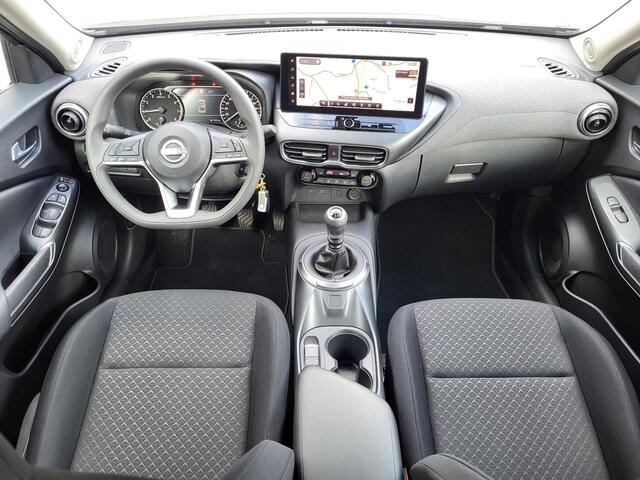 Nissan JUKE 1.0 DIG-T Acenta Handgeschakeld / Navigatie / Apple Carplay / Android Auto / Achteruitrijcamera / Verwarmde voorstoelen /