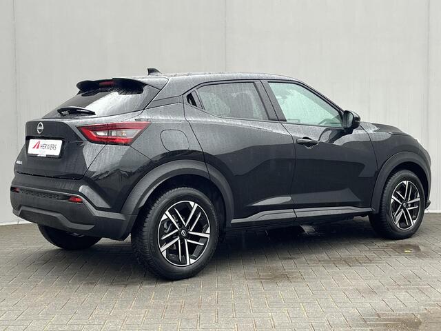 Nissan JUKE 1.0 DIG-T N-Connecta / Achteruitrijcamera / Apple Carplay & Android Auto / Keyless Entry & Start / Navigatie full map / Cruise- en Climate Control / Stuur- en Stoelverwarming / Parkeersensoren voor en achter