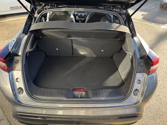 Nissan JUKE 1.6 Hybrid N-Connecta Trekhaak stoelverwarming