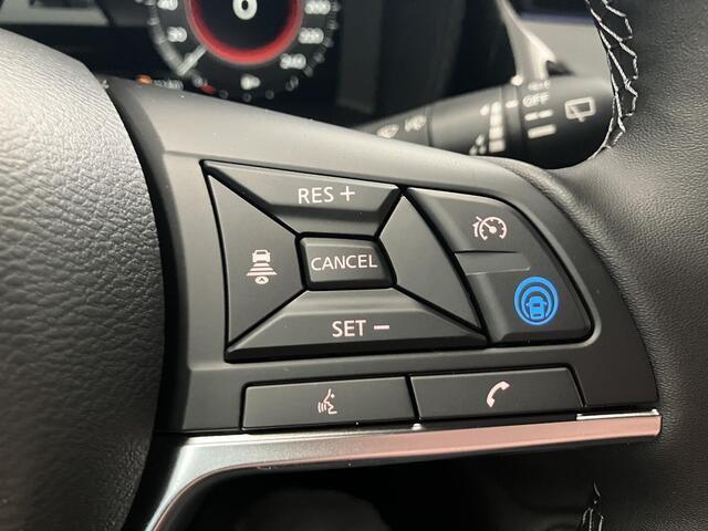 Nissan JUKE 1.6 Hybrid Tekna / ¤3500,- Eindejaarsvoordeel / Nieuw uit Voorraad Leverbaar / Lederen Bekleding / Bose Premium Audio / Technology Pack /Stoel- en Stuurverwarming / Voorruitverwarming / 19 Inch Velgen /