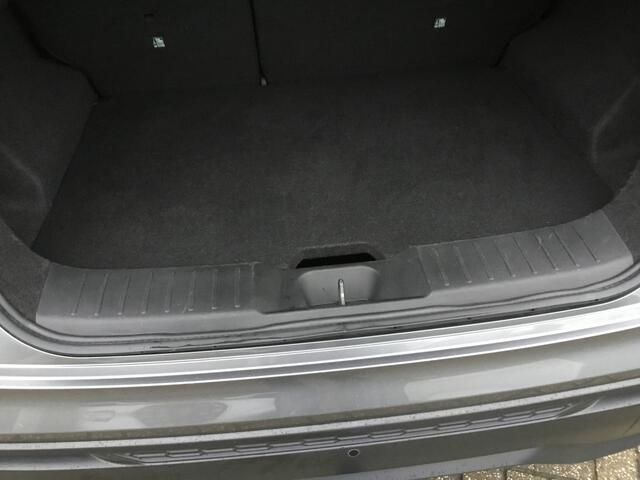 Nissan JUKE 1.0 DIG-T DCT N-Connecta Park&Ride