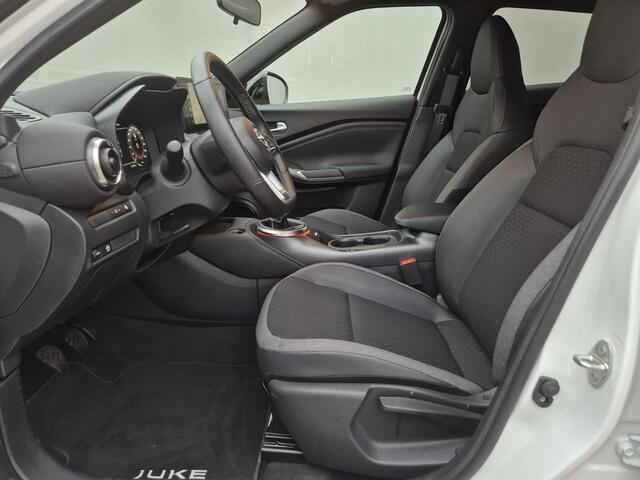 Nissan JUKE 1.0 DIG-T N-Connecta Handgeschakeld / Fabrieksgarantie tot 05-2028 / Cold Pack Light / Trekgewicht 1250 kg / Cruise control / Apple Carplay Android Auto / Achteruitrijcamera / Stuur- & Stoel verwarming / Navigatie /