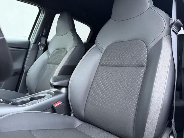 Nissan JUKE 1.0 DIG-T N-Connecta DCT Automaat / Fabrieksgarantie tot 03-2028 / Navigatie / Camera / Stoel & Stuurwielverwarming / Apple Carplay & Android Auto / Cruise Control / Keyless / All Season Banden / DAB / LED /