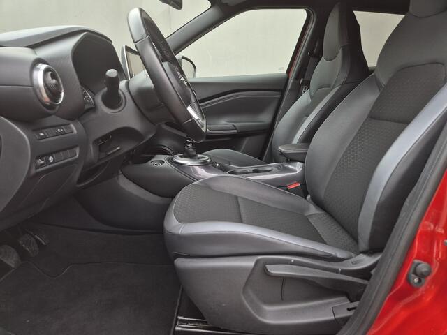 Nissan JUKE 1.0 DIG-T N-Connecta Handgeschakeld / Dealer onderhouden / Trekhaak vast / Navigatie via Apple Carplay of Android Auto / Achteruitrijcamera / Trekgewicht 1250 kg / Cruise control / Keyless Entry/Start / Climate control /