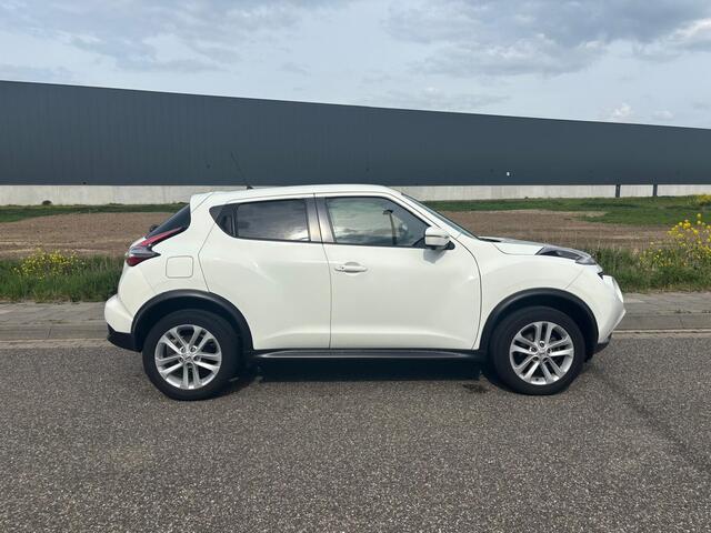 Nissan JUKE 1.2 DIG-T S/S N-Connecta Dealer onderhouden.