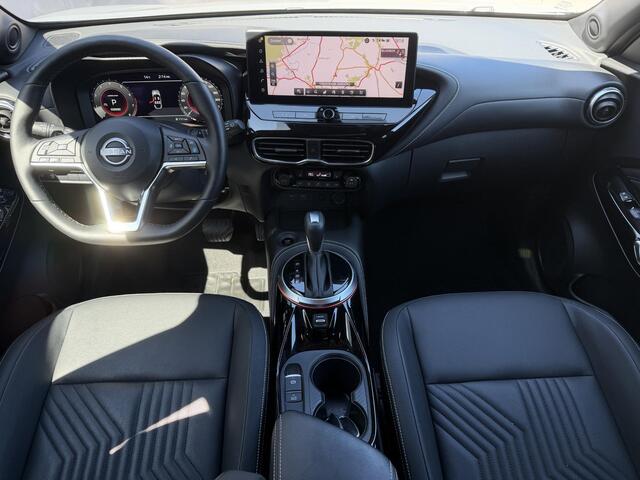Nissan JUKE 1.0 DIG-T Tekna Automaat / Fabrieksgarantie tot 3-2028 / Navigatie / Camera / Adpatieve Cruise / Lederen Bekleding / Stoelverwarming / Stuurwiel Verwarming / 360 Camera / DAB /