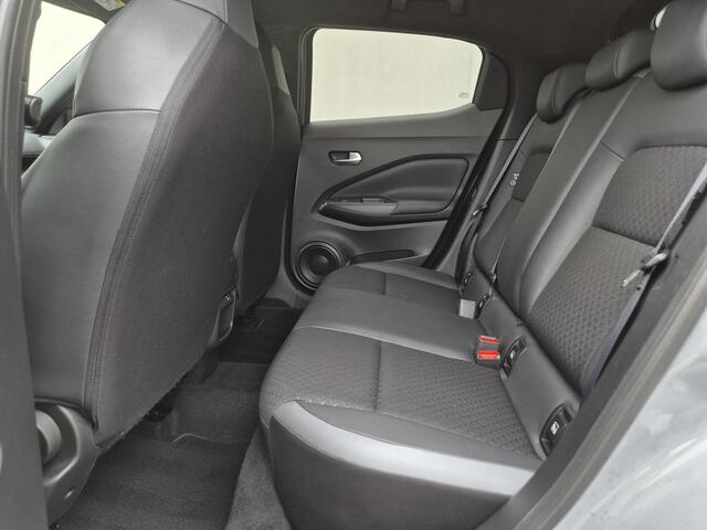Nissan JUKE 1.6 Hybrid N-Connecta / Navigatie via Apple Carplay of Android Auto / Achteruitrijcamera / Keyless Entry/Start / Cruise control / Climate control / Parkeersensoren voor en achter /