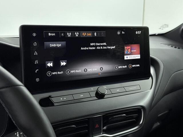 Nissan JUKE 1.6 Hybrid N-Design 143PK | Automaat | Navigatie | Adaptieve Cruise Control met Stuurhulp | Stoel- en Stuurverwarming | 360 Camera | Dodehoekdetectie | Apple CarPlay & Android