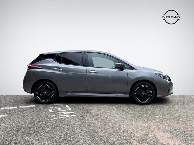 Nissan LEAF N-Connecta 39 kWh *SUBSIDIE MOGELIJK* | Adapt. Cruise Control | Stuur- + Stoelverwarming | 360° Camera | Apple Carplay/Android Auto | Rijklaarprijs!