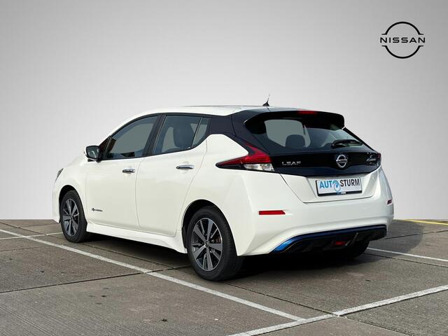 Nissan LEAF Acenta 40 kWh *SUBSIDIE MOGELIJK* | Navigatie | Camera | Adapt. Cruise Control | Apple Carplay/Android Auto | Keyless Entry | Dodehoek Detectie | Rijklaarprijs!