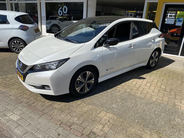 Nissan LEAF Tekna 40 kWh CAMERA AIRCO ECC PARKEERSENSOREN TWO TONE COLOR CPV ELEKTR.RAMEN