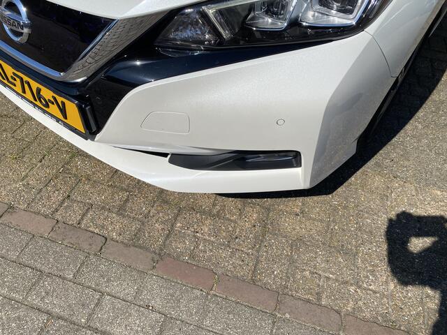 Nissan LEAF Tekna 40 kWh CAMERA AIRCO ECC PARKEERSENSOREN TWO TONE COLOR CPV ELEKTR.RAMEN