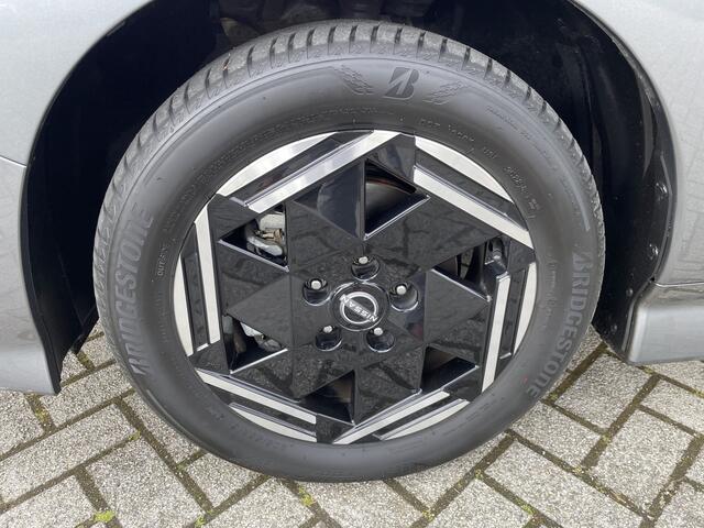 Nissan LEAF Acenta 40 kWh ¤2000 Subsidie! Trekhaak Adap.Cr. Control Keyless ECC-Airco BT Camera
