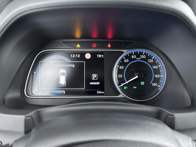 Nissan LEAF N-Connecta 39 kWh Adaptieve Cruise Control | Climate Control | Achteruitrijcamera | Navigatie | e-Pedal