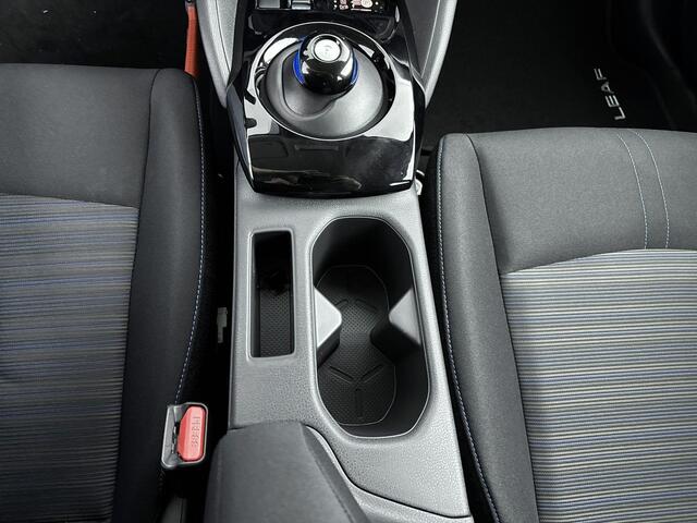 Nissan LEAF N-Connecta 39 kWh Adaptieve Cruise Control | Climate Control | Achteruitrijcamera | Navigatie | e-Pedal