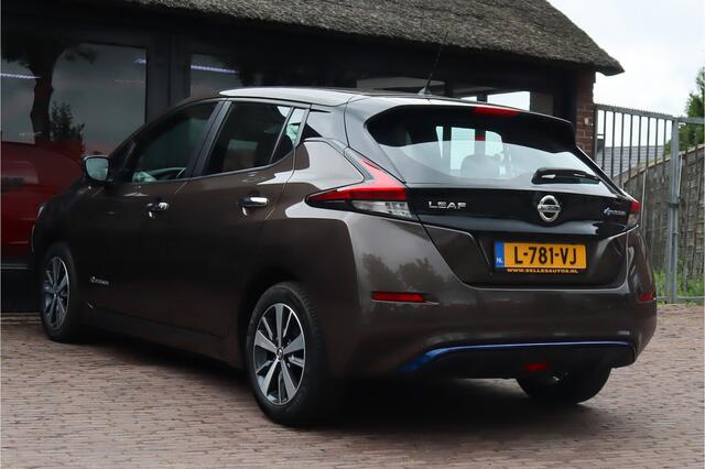 Nissan LEAF Acenta 40 kWh | Adaptive cruise control | Camera | Climate control
