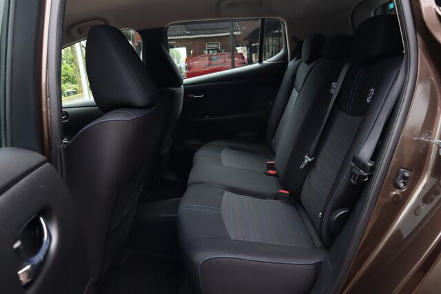 Nissan LEAF Acenta 40 kWh | Adaptive cruise control | Camera | Climate control