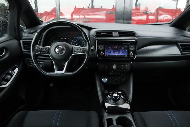 Nissan LEAF Acenta 40 kWh | Adaptive cruise control | Camera | Climate control