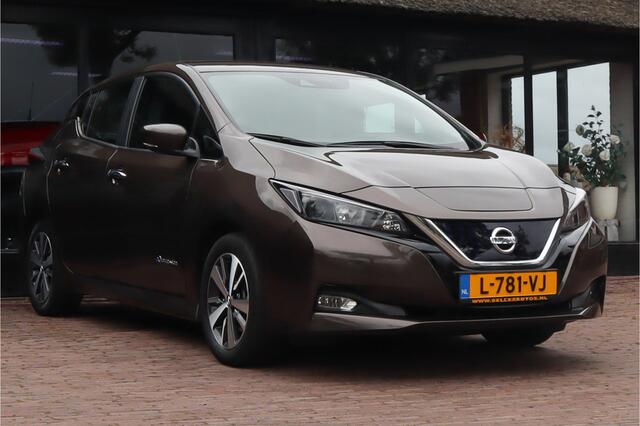 Nissan LEAF Acenta 40 kWh | Adaptive cruise control | Camera | Climate control