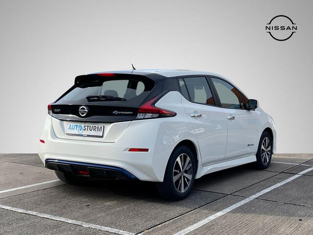 Nissan LEAF Acenta 40 kWh *SUBSIDIE MOGELIJK* | Navigatie | Camera | Adapt. Cruise Control | Apple Carplay/Android Auto | Keyless Entry | Dodehoek Detectie