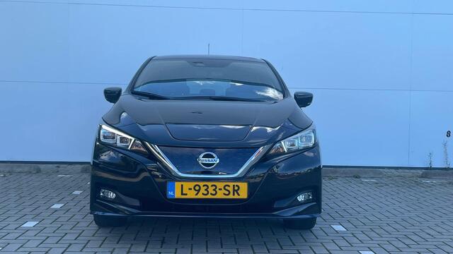 Nissan LEAF 62 kWh e+ N-Connecta SUBSIDIE ¤ 2.000,- / Navigatie / Parkeersensoren + Camera 360 / Climate Control / Lichtmetalen Velgen / Cruise Control