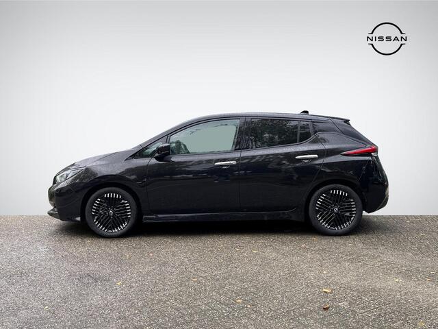 Nissan LEAF N-Connecta 39 kWh *¤2.000 SUBSIDIE MOGELIJK!* | Trekhaak | Navigatie | Stuur- + Stoelverwarming | 360° Camera | Rijklaarprijs!