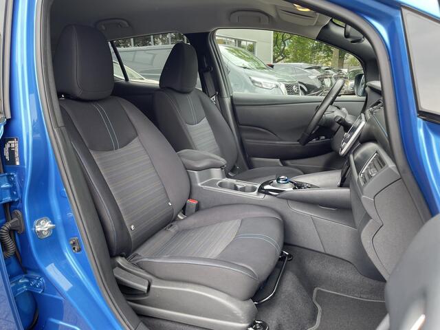 Nissan LEAF N-Connecta 40 kWh *¤2.000 SUBSIDIE MOGELIJK!* | Navigatie | 360° Camera | Two-Tone Lakkleur | Stuur- + Stoelverwarming | Adapt. Cruise Control | Rijklaarprijs!