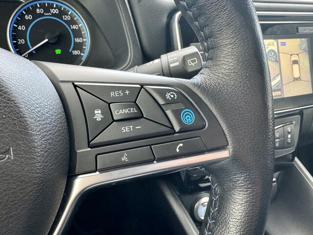 Nissan LEAF *¤2.000,- SUBSIDIE MOGELIJK!* Tekna 40 kWh | Adaptive Cruise Control | Apple Carplay | LED | Navigatie | Rijklaar + 12 Maand BOVAG Garantie