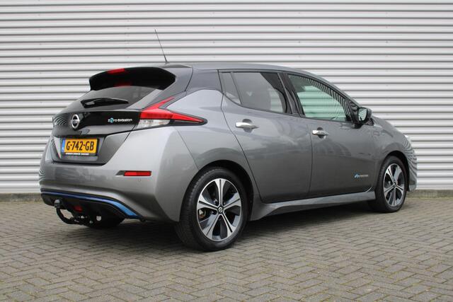 Nissan LEAF Tekna 40 kWh | Airco | Cruise | Camera | Navi | Trekhaak | PDC |