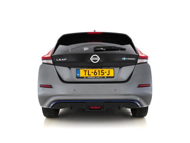 Nissan LEAF Tekna 40 kWh (INCL.BTW) AUT. * VOLLEDER | BOSE-AUDIO | FULL-LED | KEYLESS | SURROUND-VIEW | DAB | BLIND-SPOT | NAVI-FULLMAP | ADAPTIVE-CRUISE | VIRTUAL-COCKPIT | COMFORT-SEATS | 17"ALU*