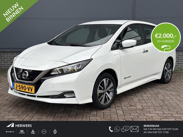 Nissan LEAF Acenta 40 kWh / ¤2000,- Subsidie / Eerste eigenaar / Dealer onderhouden / Adaptive Cruise / Achteruitrij Camera /