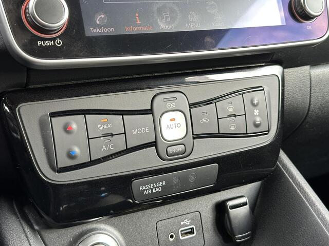 Nissan LEAF Acenta 40 kWh / ¤2000,- Subsidie / Eerste eigenaar / Dealer onderhouden / Adaptive Cruise / Achteruitrij Camera /