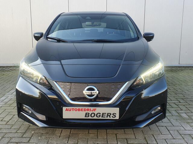 Nissan LEAF 2.ZERO EDITION 40 kWh Nu nog ¤ 2.000,- SEPP-Subsidie! Navigatie, Pro-Pilot, 360 Camera, 17"Lm, Climate Control, Stoe/Stuurverwarming