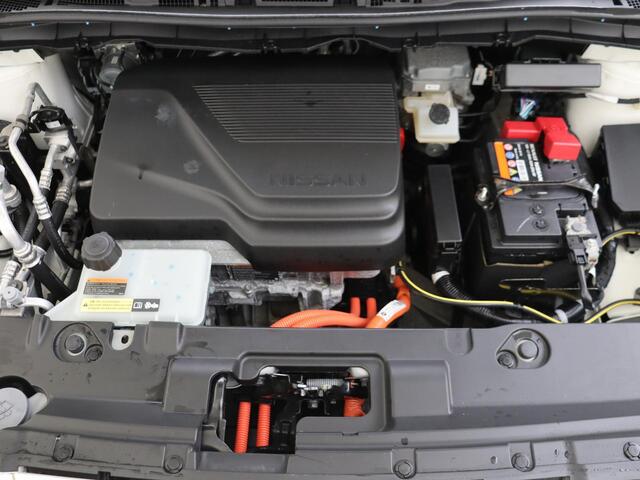 Nissan LEAF Acenta 40 kWh | Navigatie | Adaptieve cruise control | Parkeercamera