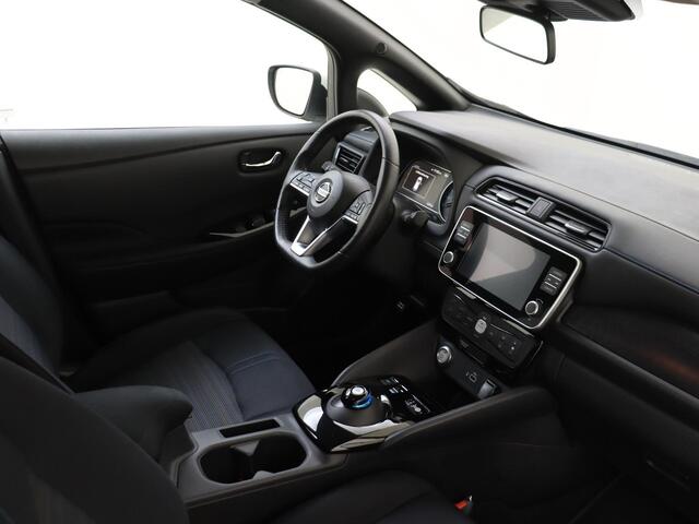 Nissan LEAF Acenta 40 kWh | Navigatie | Adaptieve cruise control | Parkeercamera