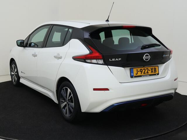 Nissan LEAF Acenta 40 kWh | Navigatie | Adaptieve cruise control | Parkeercamera