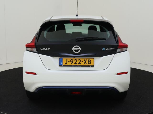 Nissan LEAF Acenta 40 kWh | Navigatie | Adaptieve cruise control | Parkeercamera