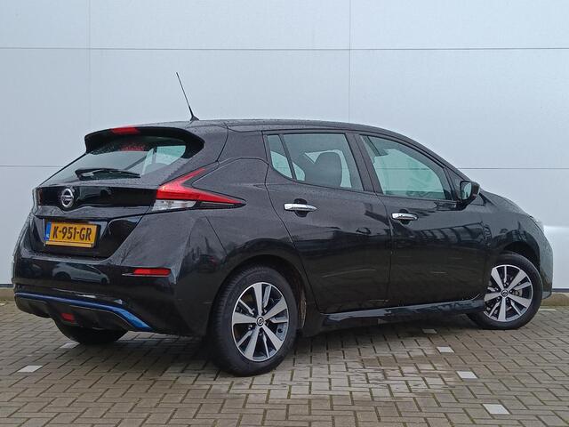 Nissan LEAF Acenta 40 kWh Navigatie / Parkeercamera