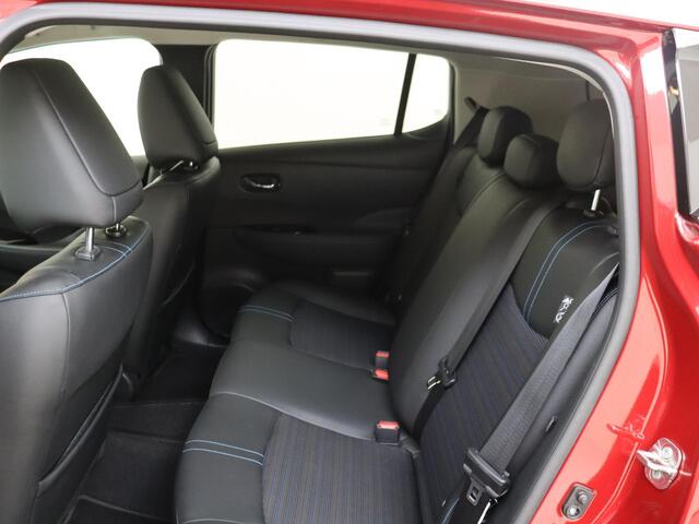 Nissan LEAF Tekna 40 kWh | Camera's rondom | Navigatie | Apple carplay | Bose Audio