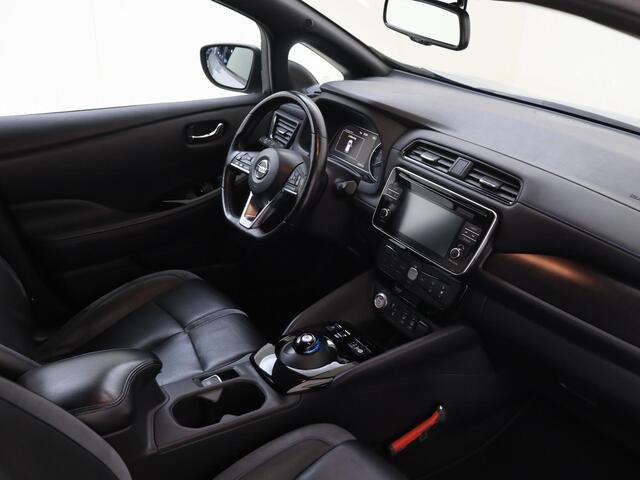 Nissan LEAF Tekna 40 kWh | Navigatie | Cruise Control | Climate Control | Parkeersensoren | Licht & Regen Sensor | LED Dagrijverlichting | Electrische Ramen | Centrale Deurvergrendeling |