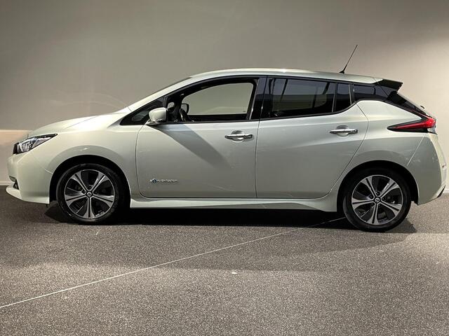 Nissan LEAF 2.ZERO EDITION 40 kWh Automaat / Cruise / Clima / Full LED / Navigatie / Camera / PDC