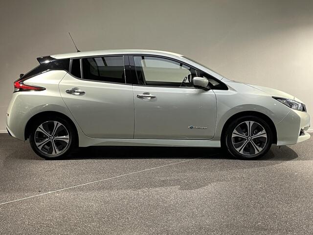 Nissan LEAF 2.ZERO EDITION 40 kWh Automaat / Cruise / Clima / Full LED / Navigatie / Camera / PDC