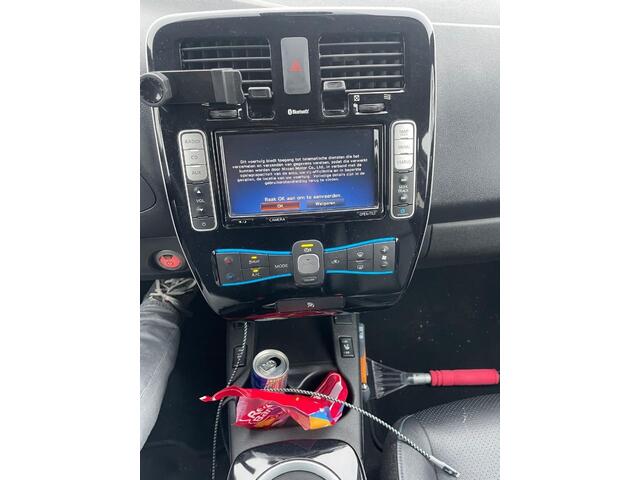 Nissan LEAF Tekna 30 kWh Leder Camera